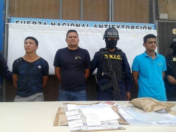 Los supuestos integrantes de la banda 'del Pantera' fueron capturados por la DNIC.