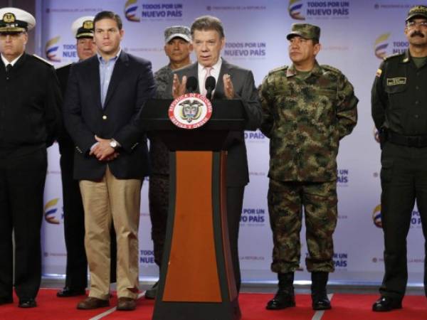 El presidente de Colombia, Juan Manuel Santos anuncia que al menos 26 rebeldes de izquierda han sido asesinados en un ataque en el oeste de Colombia.