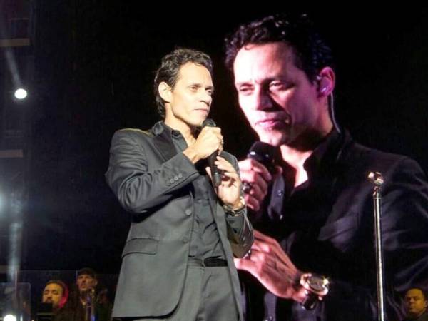 Marc Anthony en plena actuación. (Fotos: Rocío Vilca)