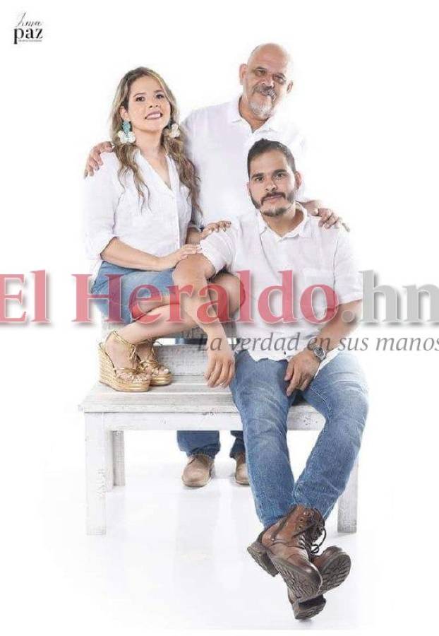 Jorge, su padre y su hermana.