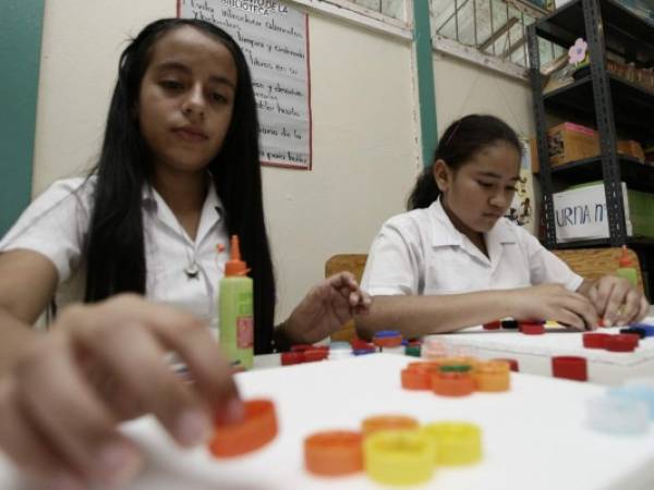 Los alumnos de la Escuela República de Panamá aprovecharon al máximo la jornada educativa de los ejecutivos de Cascadas Mall.