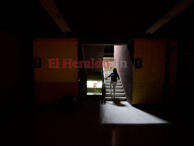 Así fue el recorrido nocturno dentro de la UNAH en medio de ola de inseguridad (FOTOS)