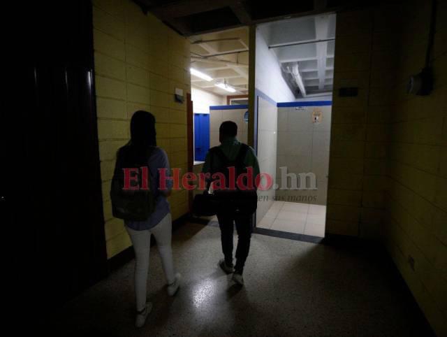 Así fue el recorrido nocturno dentro de la UNAH en medio de ola de inseguridad (FOTOS)