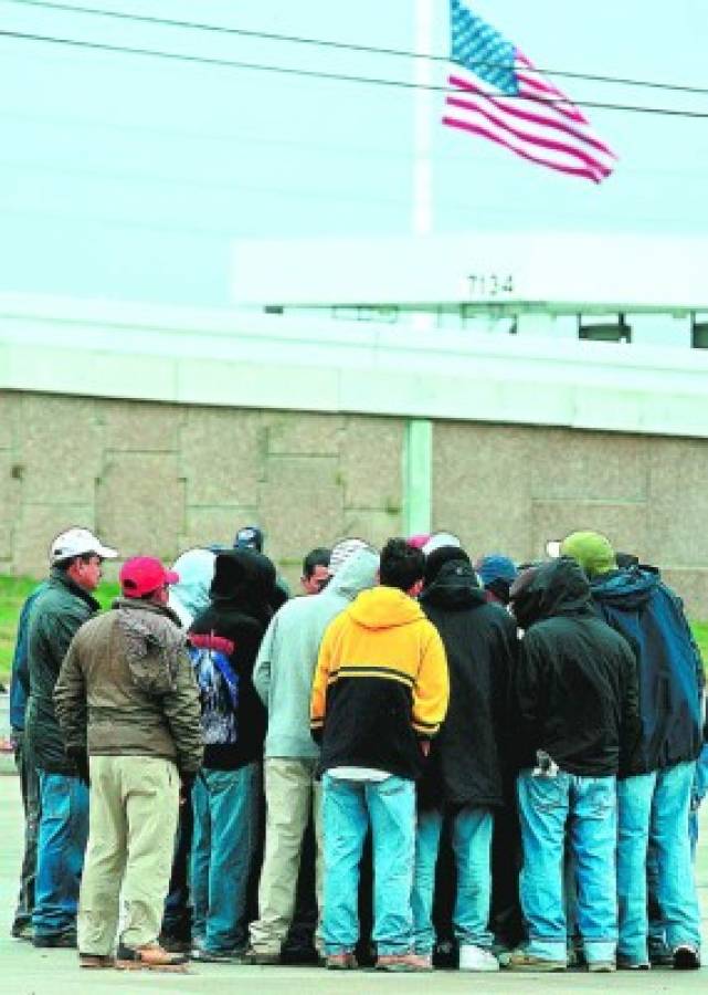 Cada mes unos 25 hondureños son detenidos en EE UU