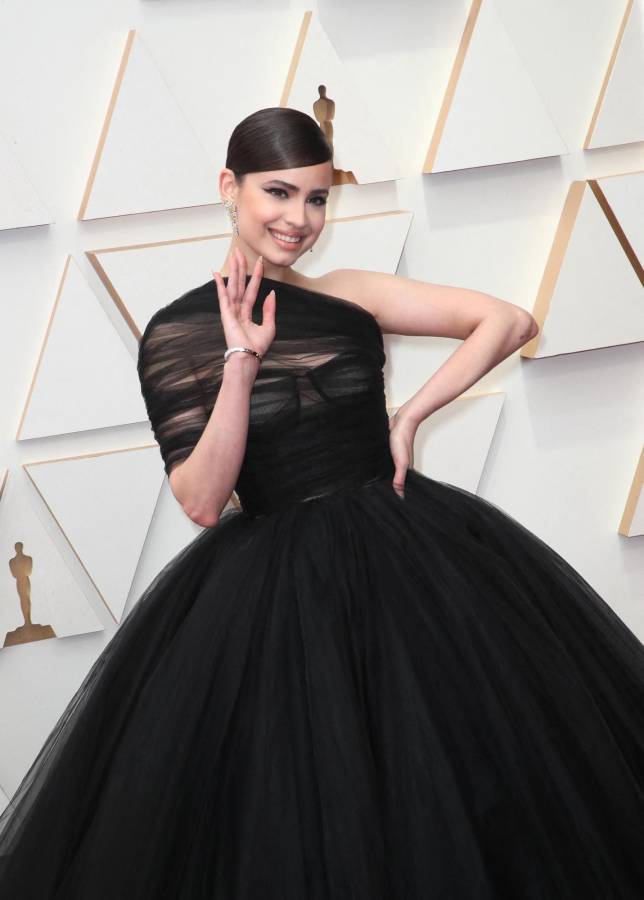 La primera tendencia de los Oscar 2022: uñas stiletto