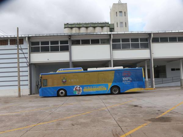 La pasada administración capitalina intentó promover el uso del bus eléctrico k9, pero el proyecto nunca se concretó.