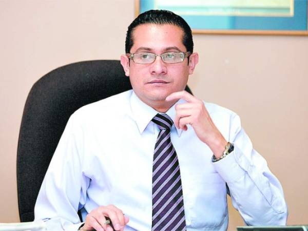 El juez Claudio Aguilar debe comparecer mañana en audiencia de reconciliación.