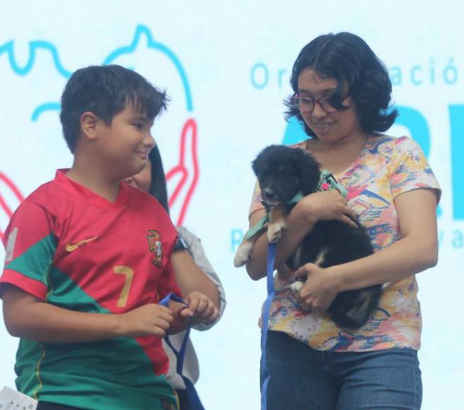 Amor, adopciones y mucha diversión, así se vivió el Pet Ville 2023