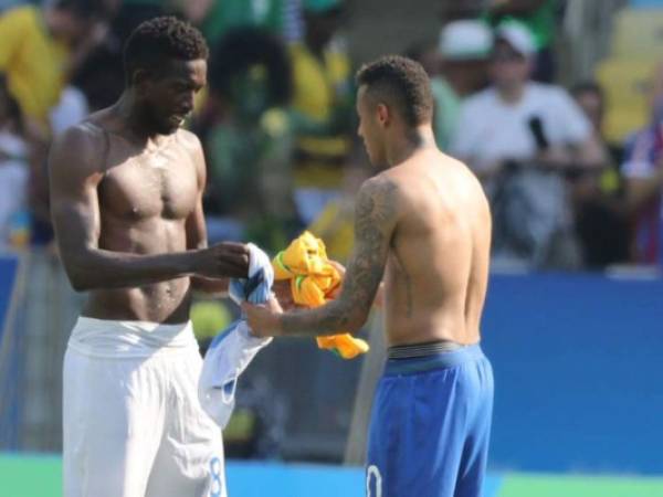 Durante el torneo de fútbol de los Juegos Olímpicos de Río de Janeiro, la Selección de Honduras se enfrentó contra la selección brasileña en el partido de semifinales en el Estadio Maracaná en la misma ciudad.La emoción que se sintió durante los primeros minutos poco a poco se convirtió en tristeza y con cada uno de los seis goles que Honduras recibió, todos los sentimientos se condensaron en uno: decepción.