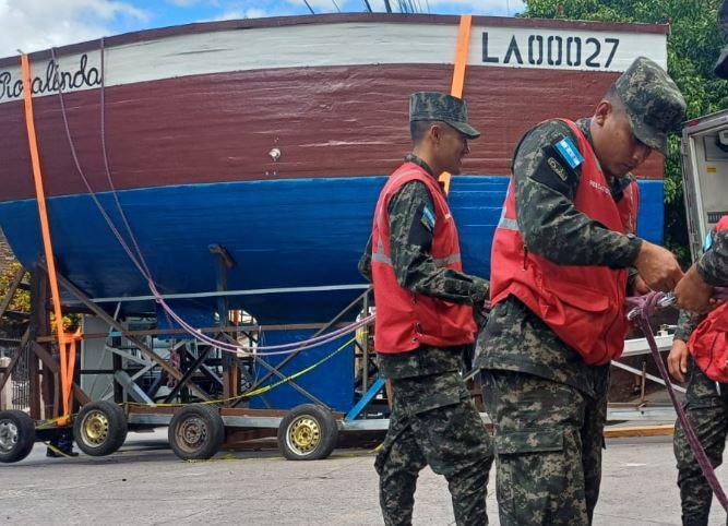 “¡Y se marchó!”: Así fue la odisea para mover a Rosalinda, el velero de El Reparto