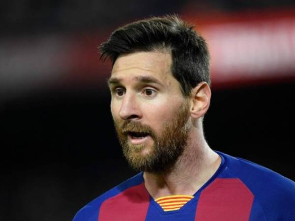 Barcelona, ​​Cataluña: el delantero argentino de Barcelona Lionel Messi hace gestos durante el partido de fútbol de la liga española entre el FC Barcelona y el Levante UD en el estadio Camp Nou de Barcelona, ​​el 2 de febrero de 2020. / AFP / LLUIS GENE