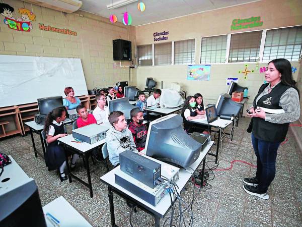 Los pequeños aprendieron a cuidar el agua y la energía.