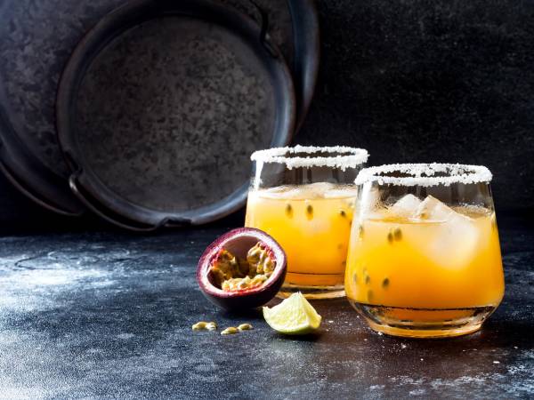 Frutas frescas y mucho hielo hacen de la margarita una opción ideal ante las altas temperaturas imperantes.