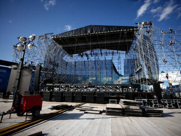 Los preparativos ya han comenzado en el Estadio José de la Paz Herrera.