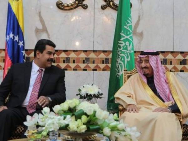 El presidente venezolano Nicolás Maduro y el príncipe Salman de Arabia Saudí.