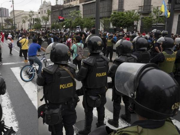 Protestas, inestabilidad política y una crisis que se agudiza es la realidad que vive Perú y que este 7 de diciembre culminó con la destitución del presidente Pedro Castillo. Perú arrastra desde hace un lustro una serie de situaciones que lejos de mejorar empeora.