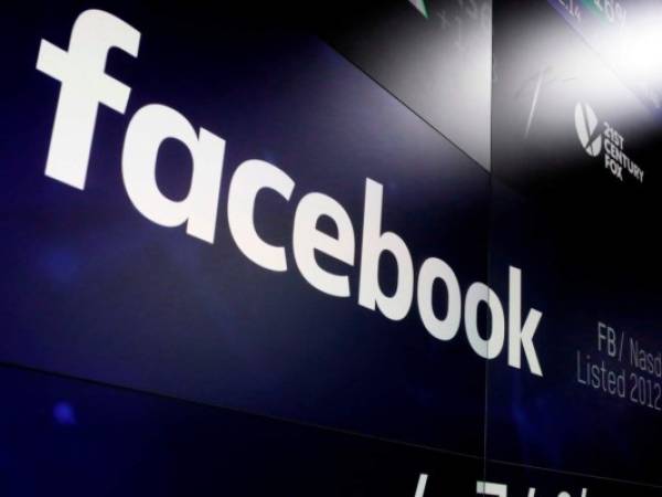 Facebook indicó que ha revisado miles de aplicaciones hasta el momento.