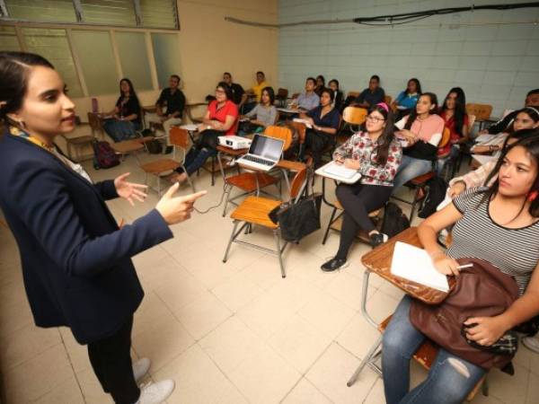 La formación de futuros periodistas aumenta cada año, según las autoridades.