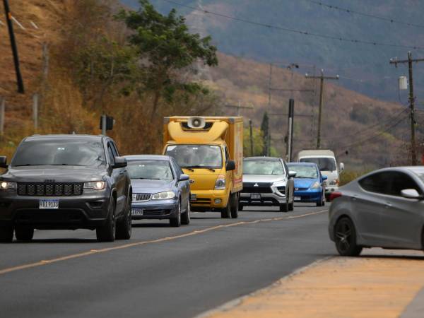 La carretera que conduce a los municipios del Distrito de Valles y Montañas es otra de las vías cercanas a la capital con problemas de tráfico. Los pobladores se han quejado desde hace varios años.