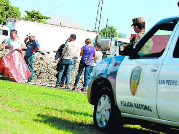 El cuerpo fue encontrado en un basurero, con varios balazos.