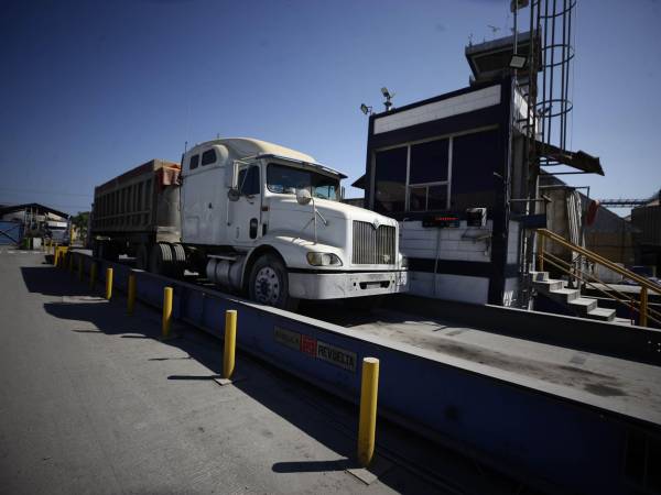 Aduanas de Honduras no ha sido capaz de coordinar turnos para que al momento del almuerzo el flujo de trabajo en las terminales de Puerto Cortés no se detenga