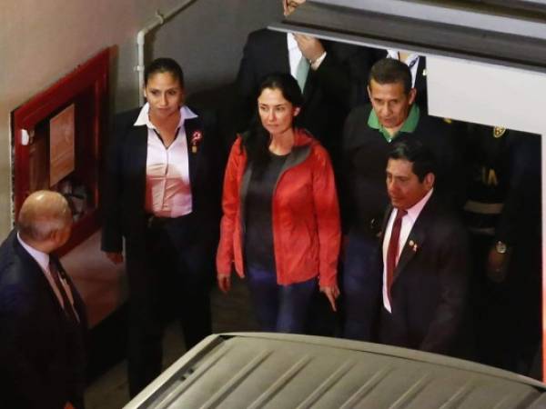 La prisión de los Humala arrojó una desoladora escena sobre el prestigio de la clase política: cuatro de los últimos cinco presidentes en 25 años están salpicados por escándalos de corrupción. (Foto: AFP/ El Heraldo Honduras/ Noticias de Honduras)