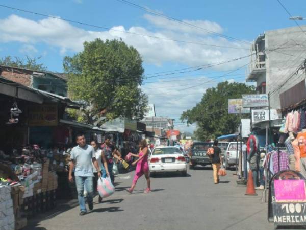 Los patrullajes en los mercados comenzaron desde el 1 de diciembre y se mantendrán hasta mediados de enero próximo.