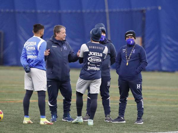 Hernán Gómez prepara un esquema para no recibir muchos goles de Estados Unidos.