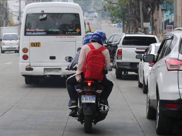 A los conductores de motocicletas se les tendrá más vigilados en las calles de la capital para que respeten la ley; ante esto anunciaron protestas.