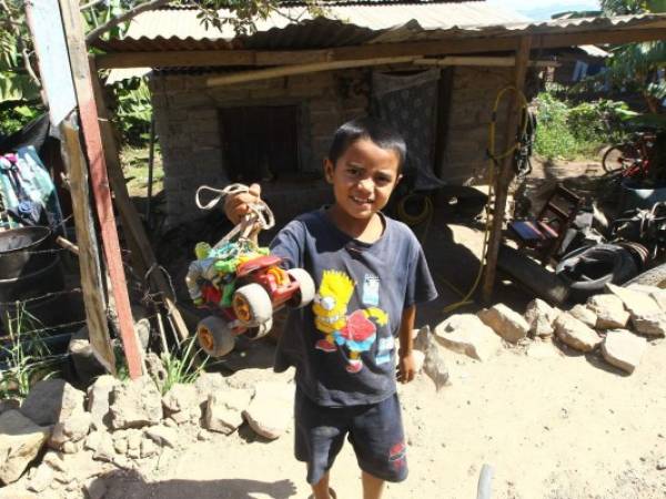 Queremos cambiar juguetes nuevos por sonrisas esta navidad.