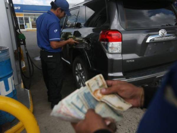 Los precios de las gasolinas aumentan apartir de mañana.