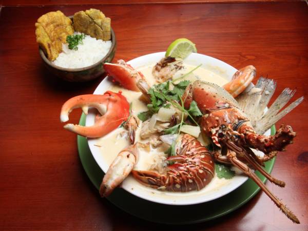 Las sopas con mariscos son una riqueza de nuestras zonas costeras, en el Mar Caribe y Océano Pacífico