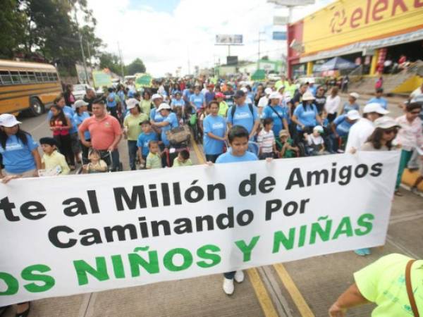 Miles de de amigos se suman programa de rehabilitacion cerebral (Prepace)en la combinacion de honduras activate (efrain salgado