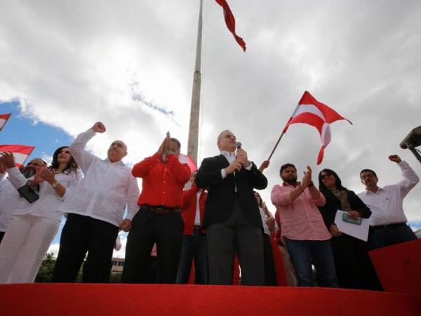 Ondeando la bandera rojo-blanco-rojo en su sede y con actividades en distintos puntos del país, el Partido Liberal celebra este domingo 5 de febrero 132 años de fundación, como una de los institutos políticos más longevos de Honduras.