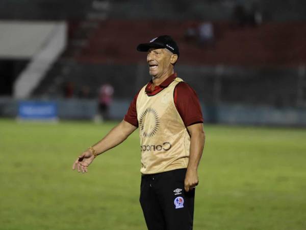 Pedro Troglio consiguió su primer triunfo con Olimpia en este torneo Clausura.