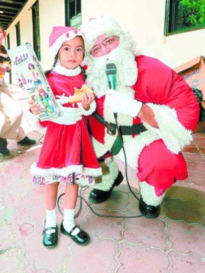 Siete años de cumplir los sueños de los niños que escriben a Santa