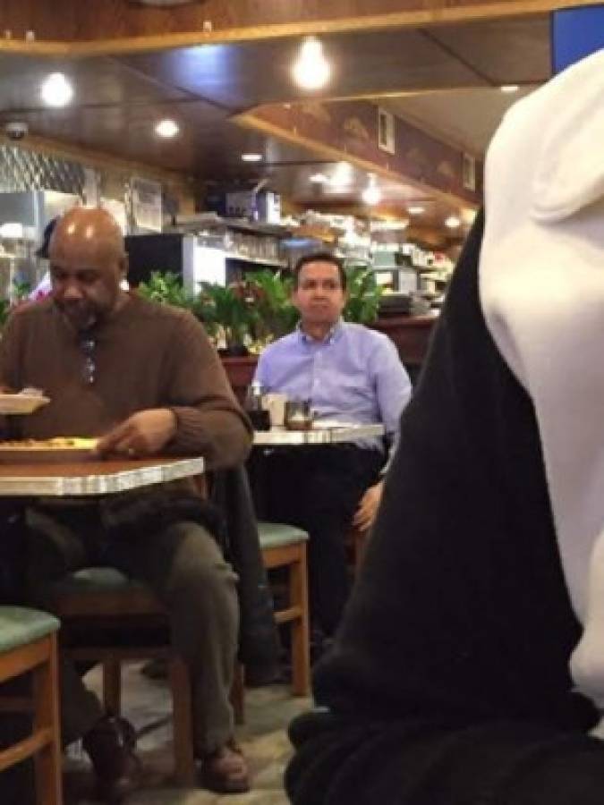 Circulan fotos de Callejas comiendo en Nueva York