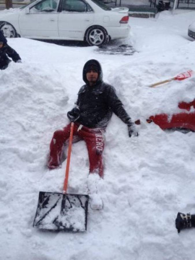 FOTOS: Así viven los hondureños la nevada en Estados Unidos