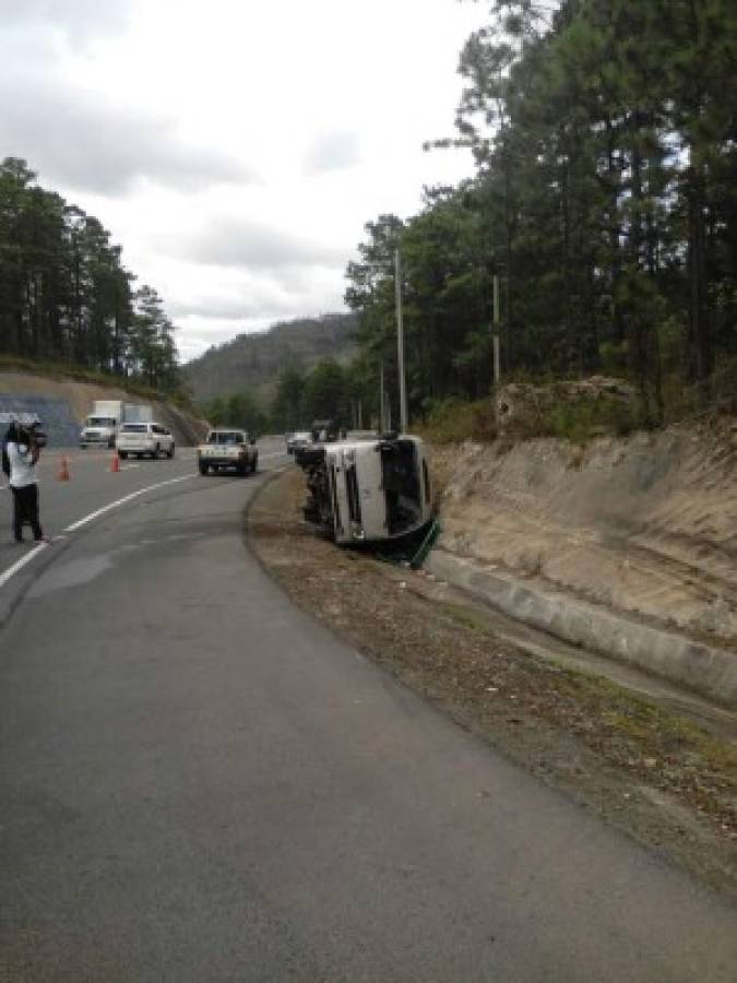 Varios heridos en accidente de bus rapidito cerca de Zambrano