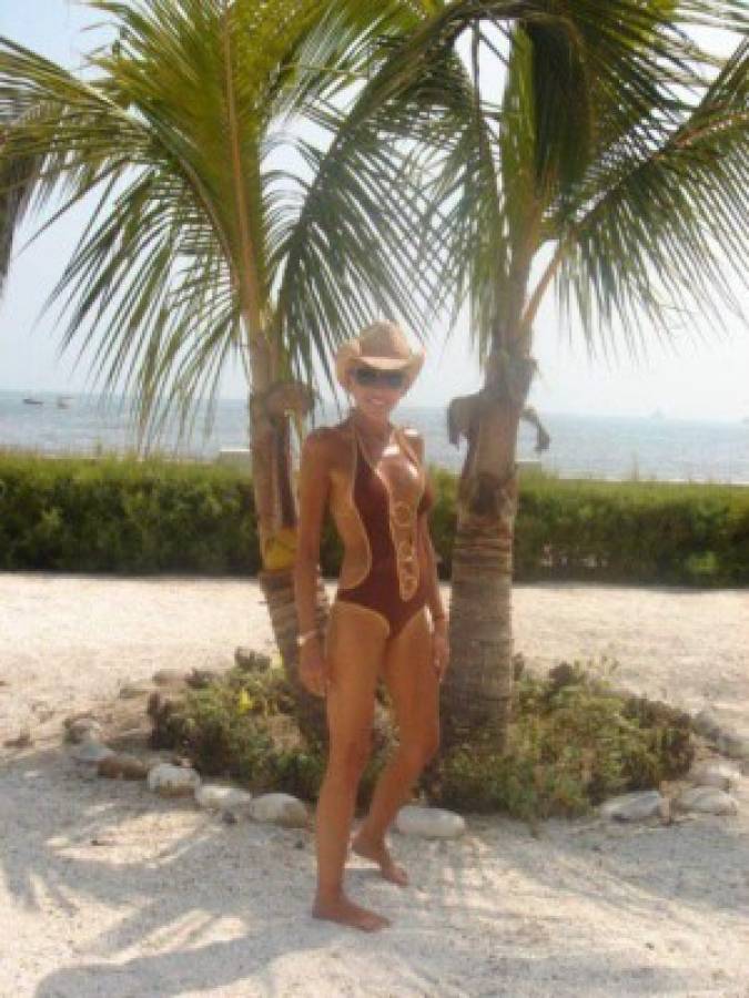 ¡Laura Bozzo en bikini!