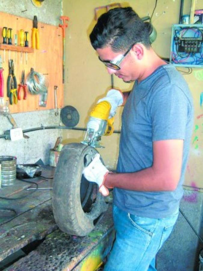 El arte de embellecer reciclando llantas