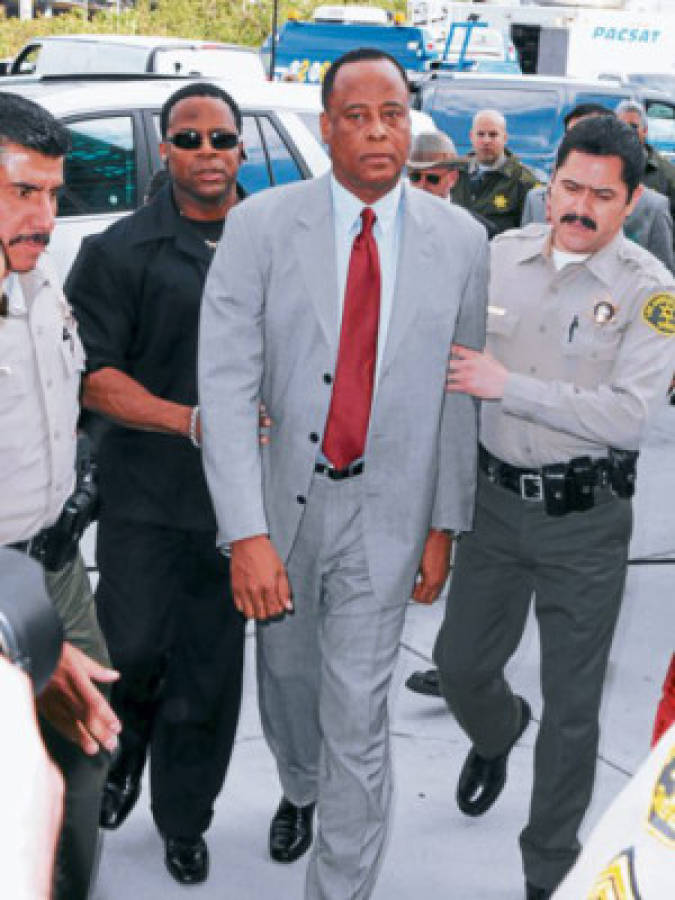 Cuatro años de prisión para Conrad Murray