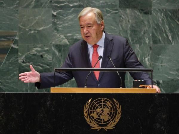 Sobre la desigualdad, Guterres recordó que “no es una cuestión técnica ni burocrática; en el fondo, es una cuestión de poder con raíces históricas”.