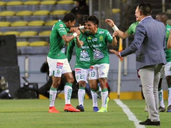 Con este empate, el Puebla llegó a 20 puntos y se colocó en zona de liguilla como sexto de la clasificación. Por su lado, el Morelia es decimosexto con ocho unidades. (Foto: AP)