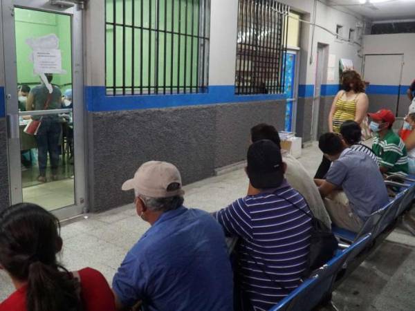 Honduras afronta una emergencia nacional a causa de la temporada de lluvias, mismas que traen como consecuencia un aumento de los casos de dengue a nivel nacional.