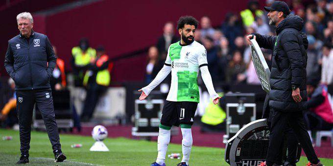 Salah se pelea con Klopp previo a ingresar en el West Ham-Liverpool