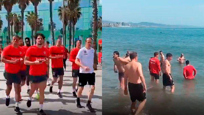 Futbolistas del Eintracht Frankfurt festejan clasificación en la playa de Barcelona