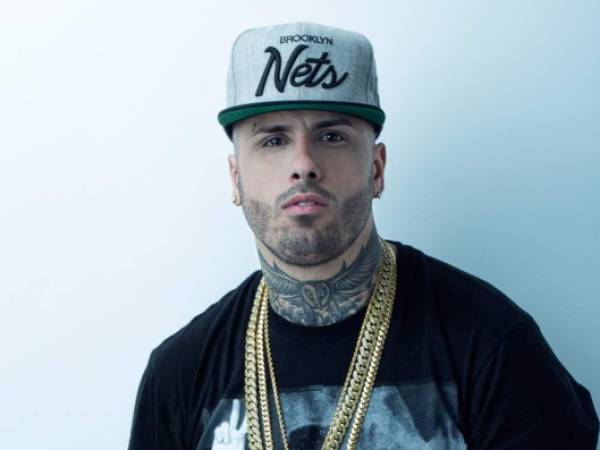 El cantante de música urbana Nicky Jam ayer lanzó el nuevo videoclip “Si tú la ves”, en el que tiene como invitado especial a Wisin.