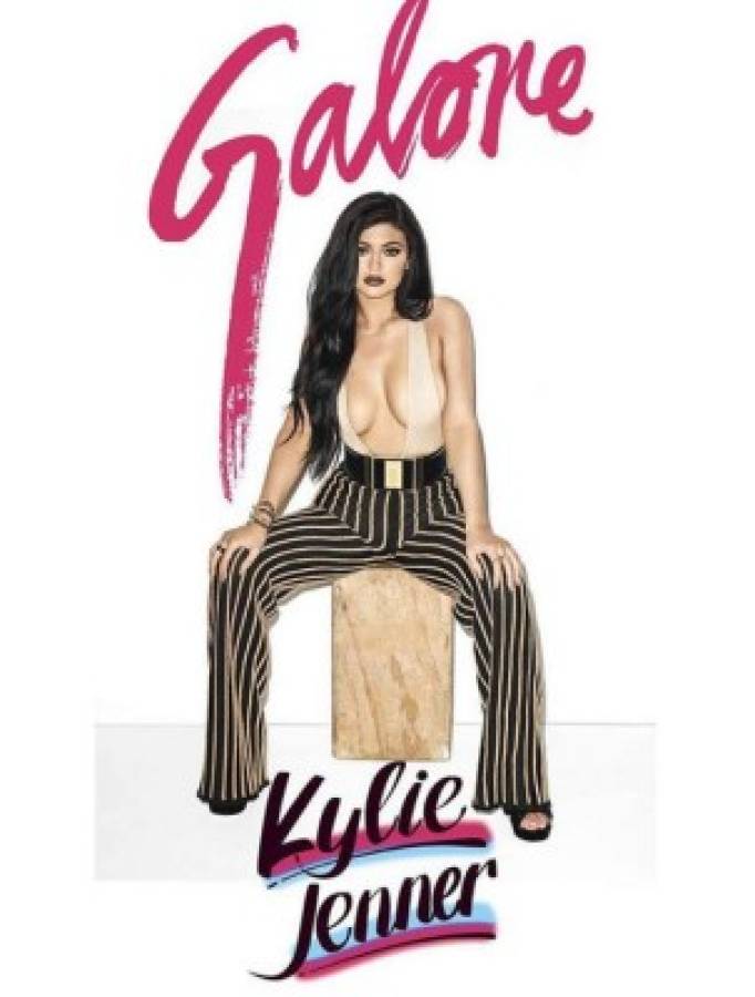 Kylie Jenner presume su figura con escote