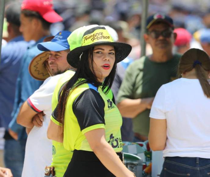 Las aficionadas más guapas de Olimpia y Olancho FC que cautivaron en la final